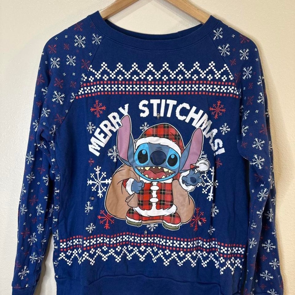 Disney Lilo & Stitch Christmas sweater - blue and white lights Size M 7/8